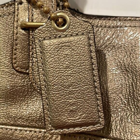 Coach metallic patent leather gold shoulder Bag Tribeca Preowned - Picture 5 of 7